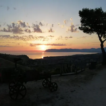 Finazzo Alloggio per agriturismo Balata di Baida