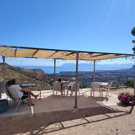 مزرعة للإقامة Finazzo Balata di Baida
